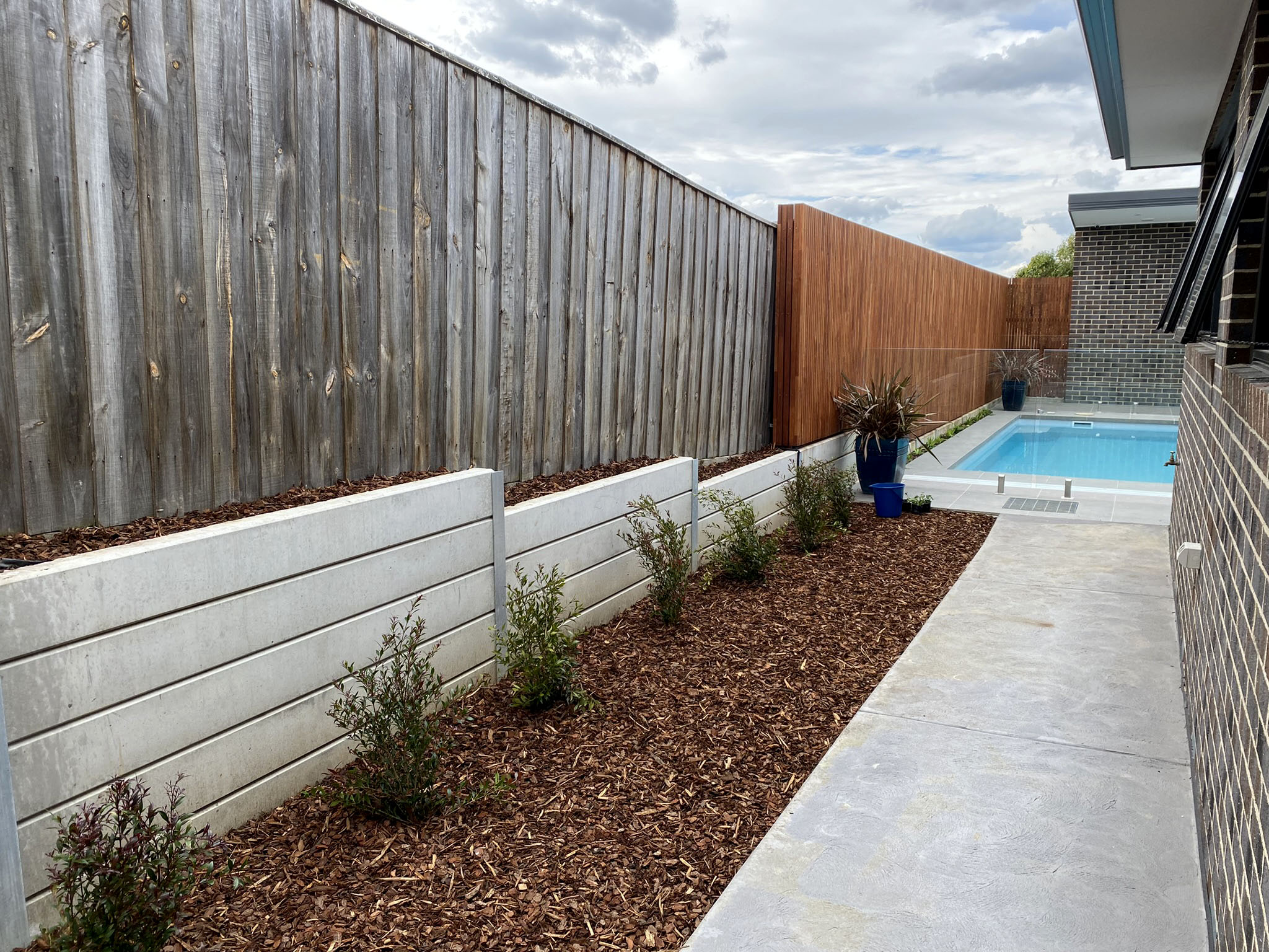 Doncaster East — pool retaining wall